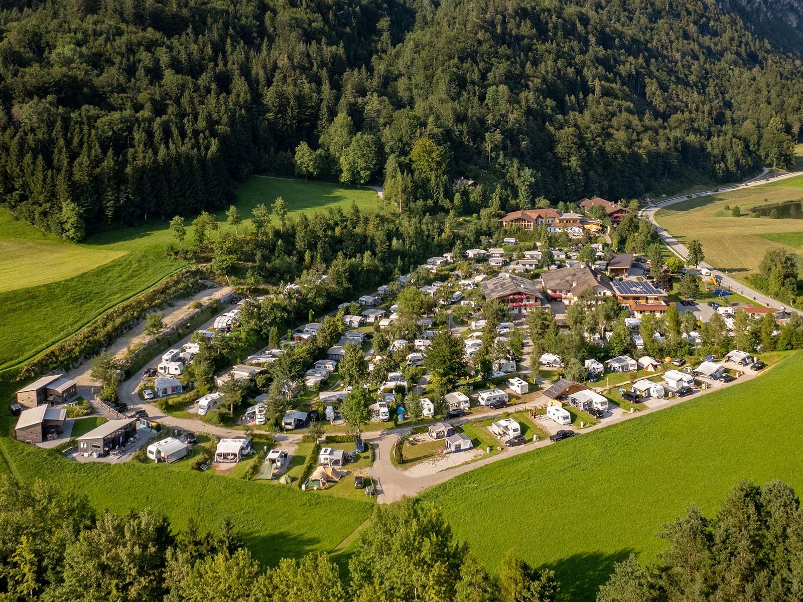 Panoramafoto vom Campingplatz Stadlerhof